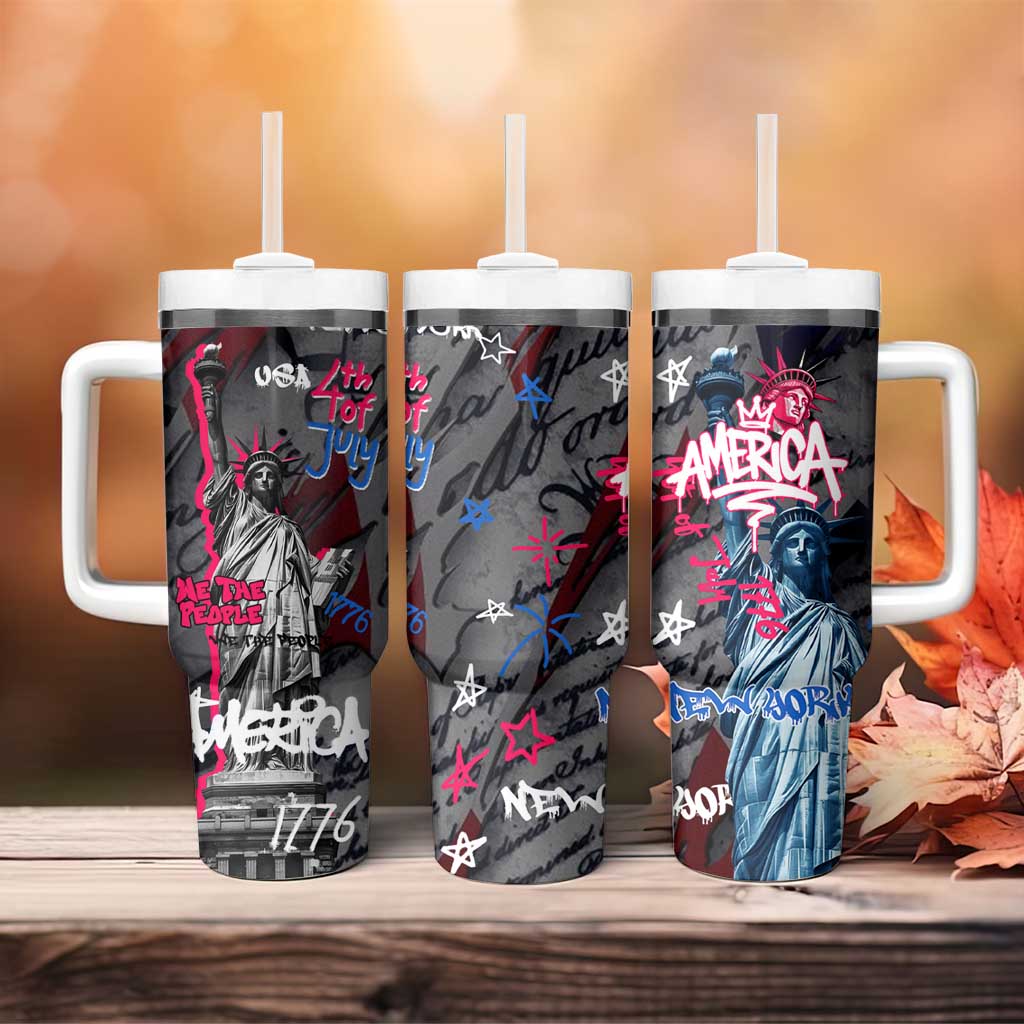 4th of July Graffiti Tumbler With Handle with Statue of Liberty and American Independence Street Art Design - Wonder Print Shop