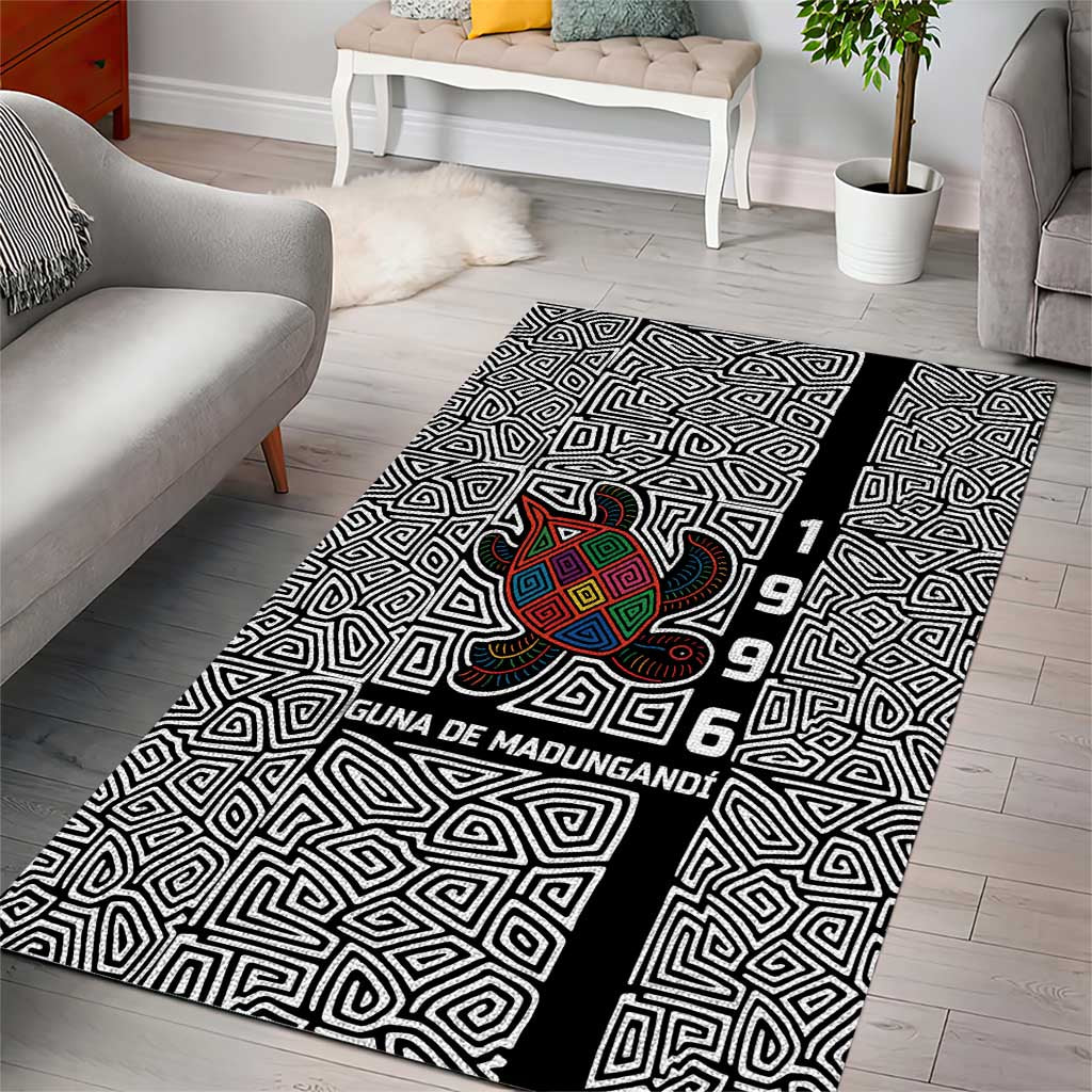 Indigenous Regions of Panama Guna de Madungandí Area Rug with Colorful Turtle and Black White Geometric Pattern - Wonder Print Shop