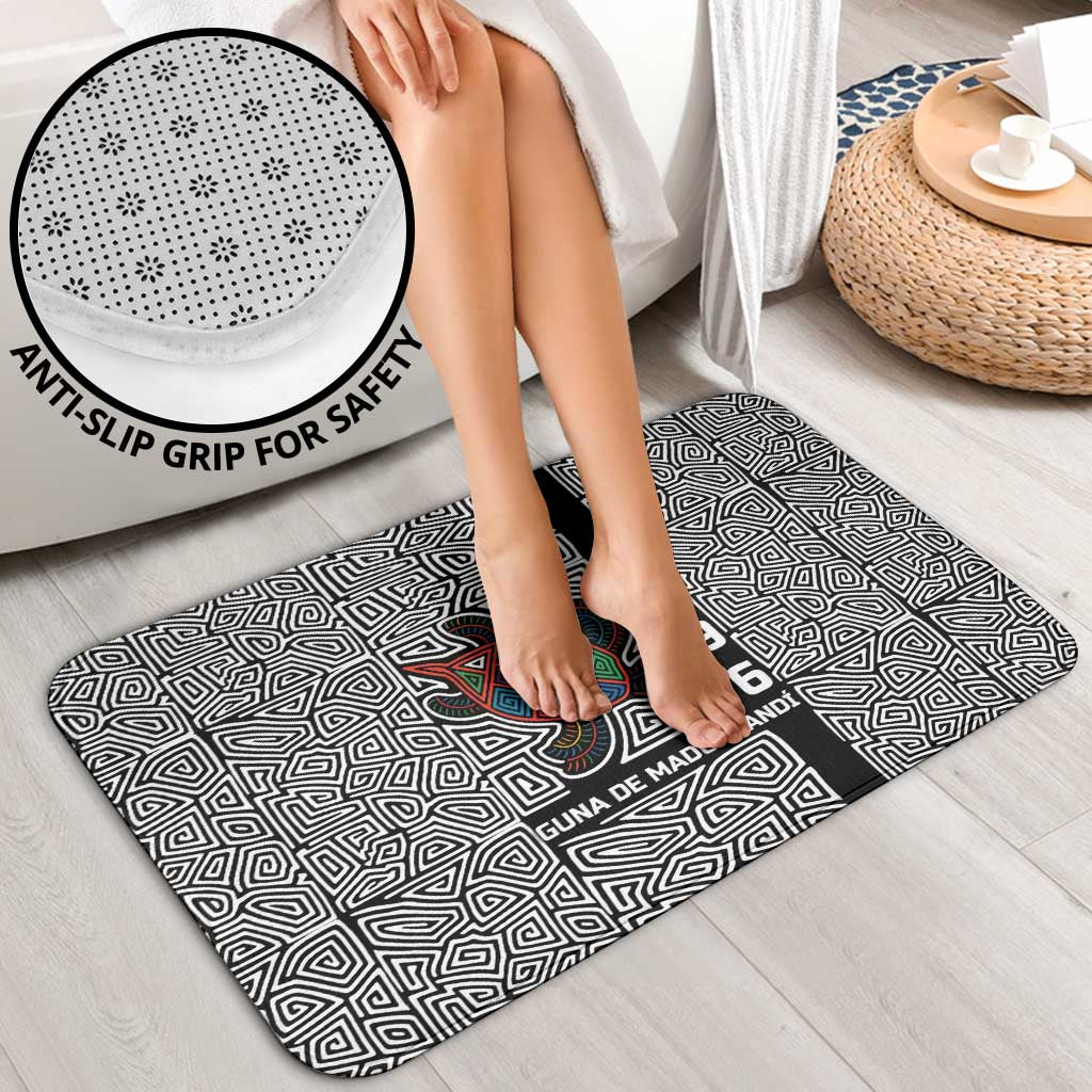Indigenous Regions of Panama Guna de Madungandí Bathroom Set with Colorful Turtle and Black White Geometric Pattern - Wonder Print Shop