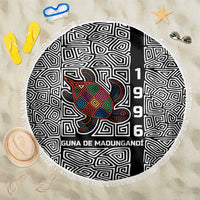 Indigenous Regions of Panama Guna de Madungandí Beach Blanket with Colorful Turtle and Black White Geometric Pattern - Wonder Print Shop