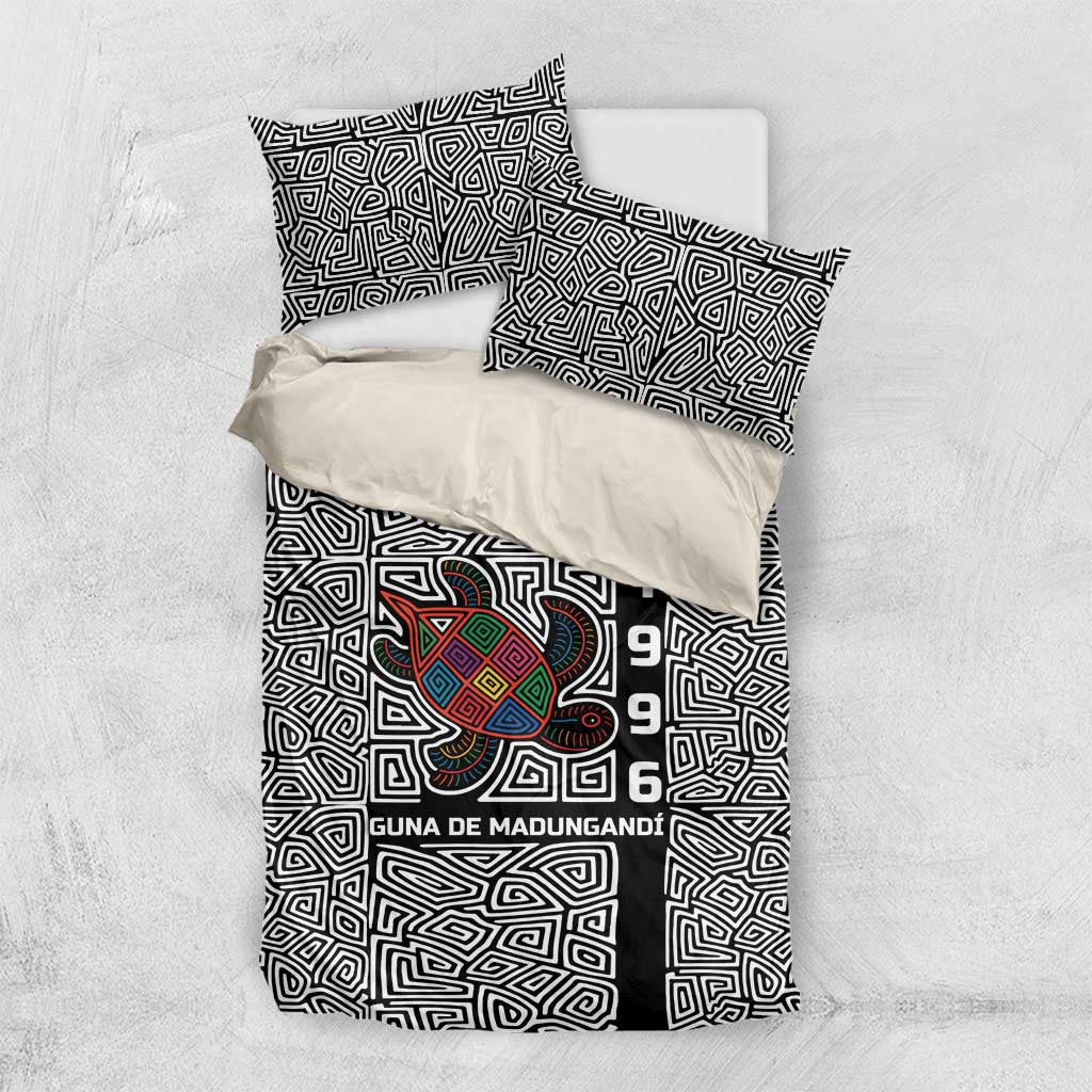 Indigenous Regions of Panama Guna de Madungandí Bedding Set with Colorful Turtle and Black White Geometric Pattern - Wonder Print Shop