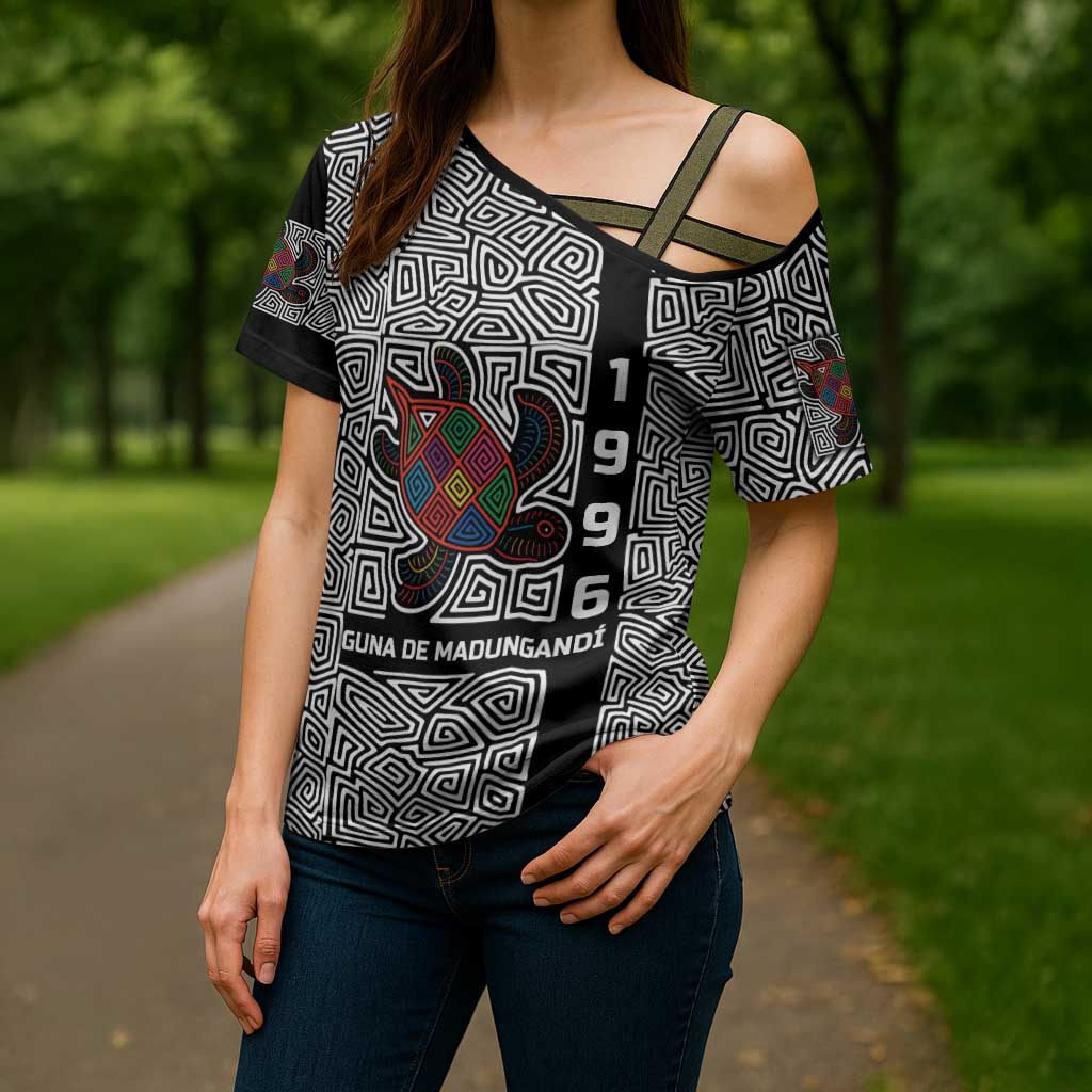 Indigenous Regions of Panama Guna de Madungandí Cross Shoulder Shirt with Colorful Turtle and Black White Geometric Pattern - Wonder Print Shop