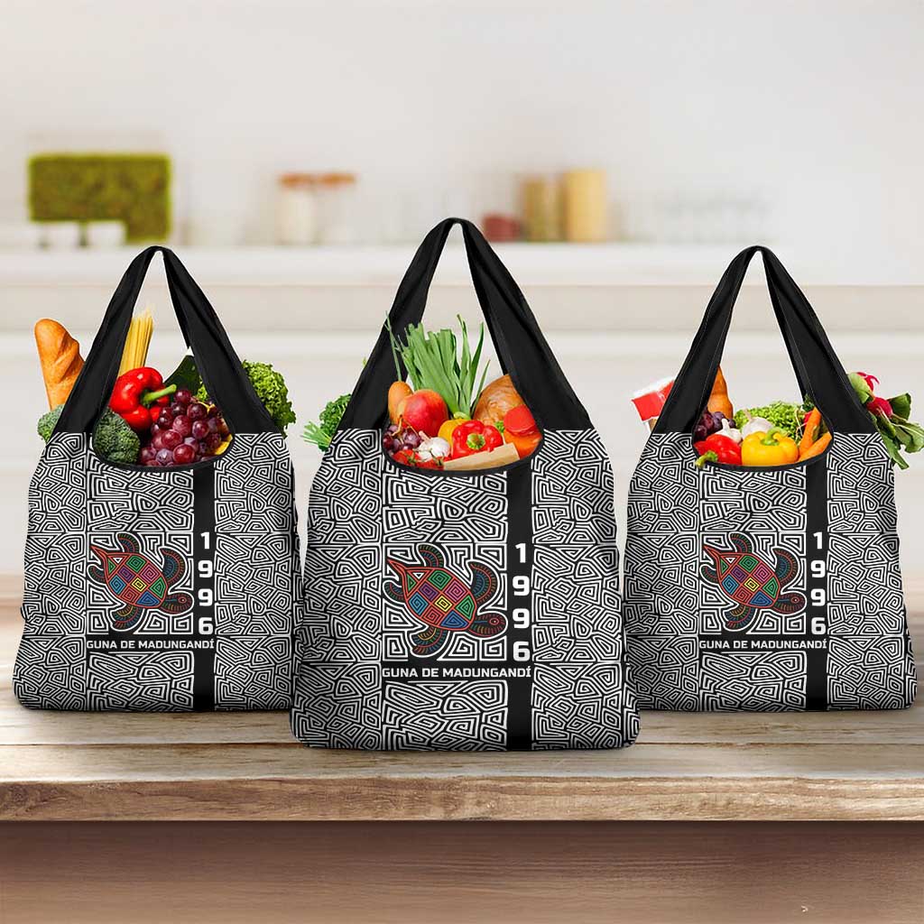 Indigenous Regions of Panama Guna de Madungandí Grocery Bag with Colorful Turtle and Black White Geometric Pattern - Wonder Print Shop