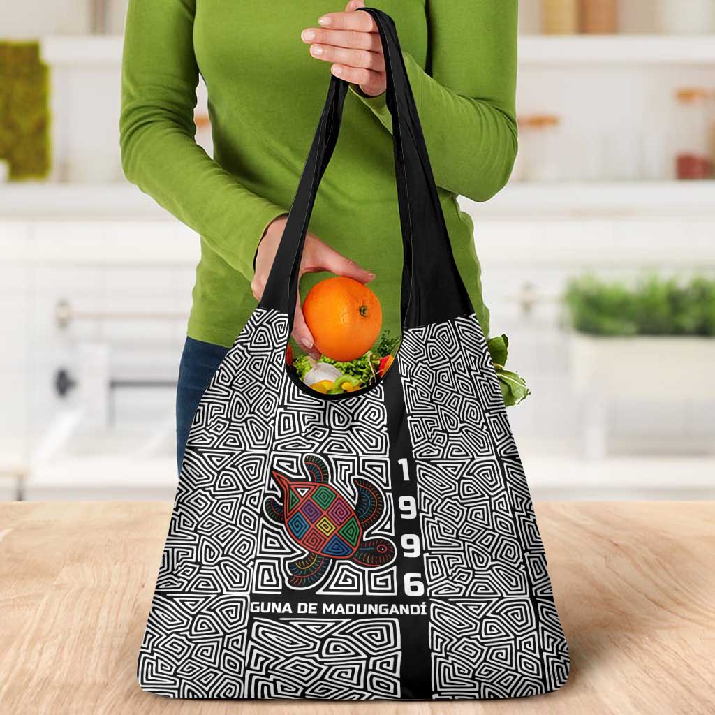 Indigenous Regions of Panama Guna de Madungandí Grocery Bag with Colorful Turtle and Black White Geometric Pattern - Wonder Print Shop