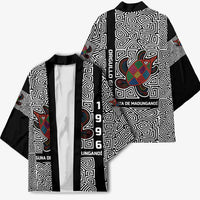 Indigenous Regions of Panama Guna de Madungandí Kimono with Colorful Turtle and Black White Geometric Pattern - Wonder Print Shop