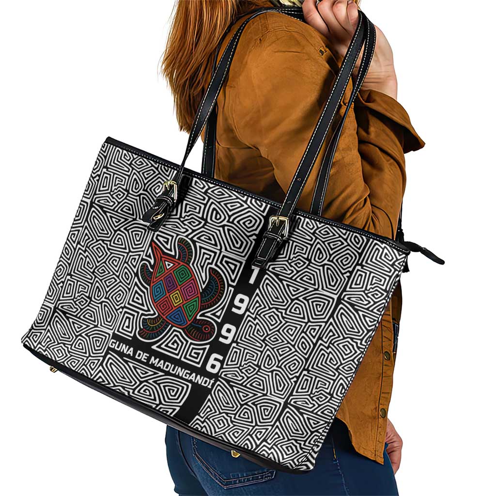 Indigenous Regions of Panama Guna de Madungandí Leather Tote Bag with Colorful Turtle and Black White Geometric Pattern - Wonder Print Shop