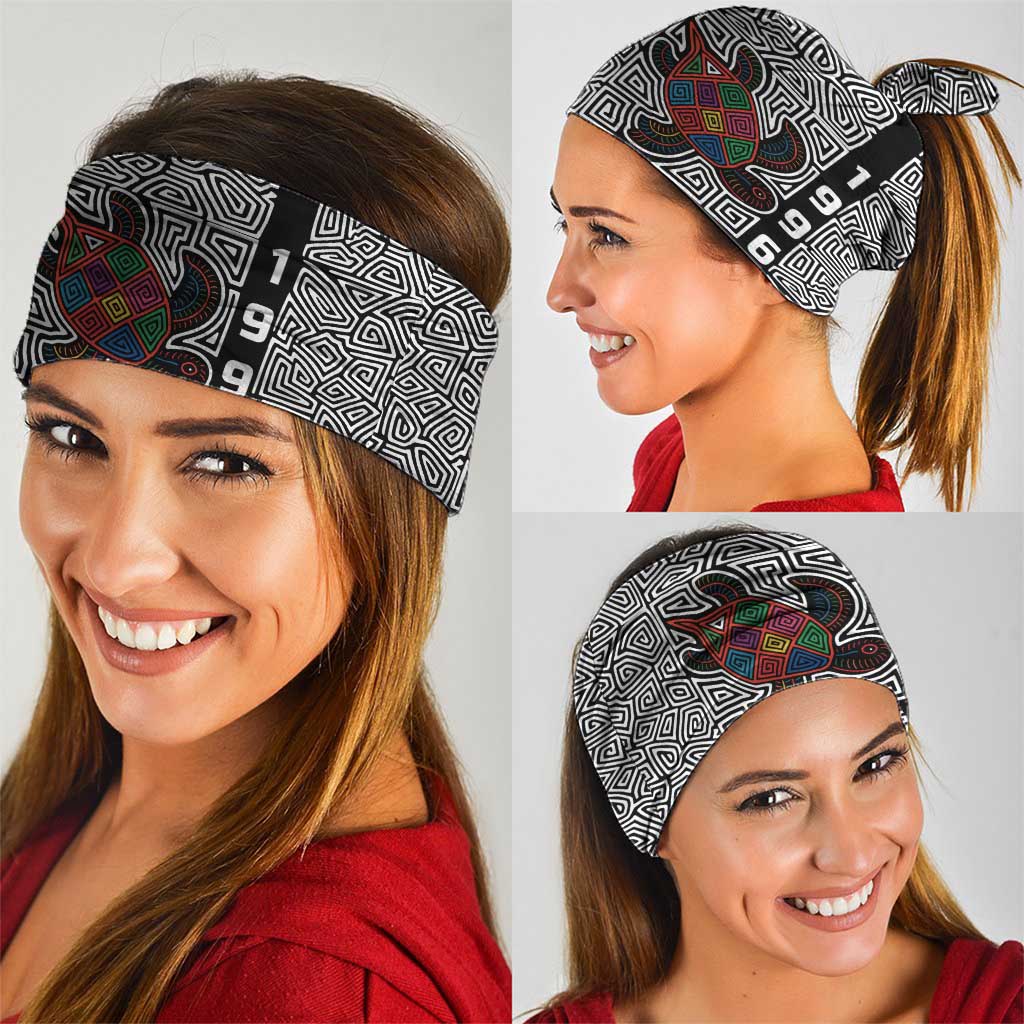 Indigenous Regions of Panama Guna de Madungandí Neck Gaiter with Colorful Turtle and Black White Geometric Pattern - Wonder Print Shop