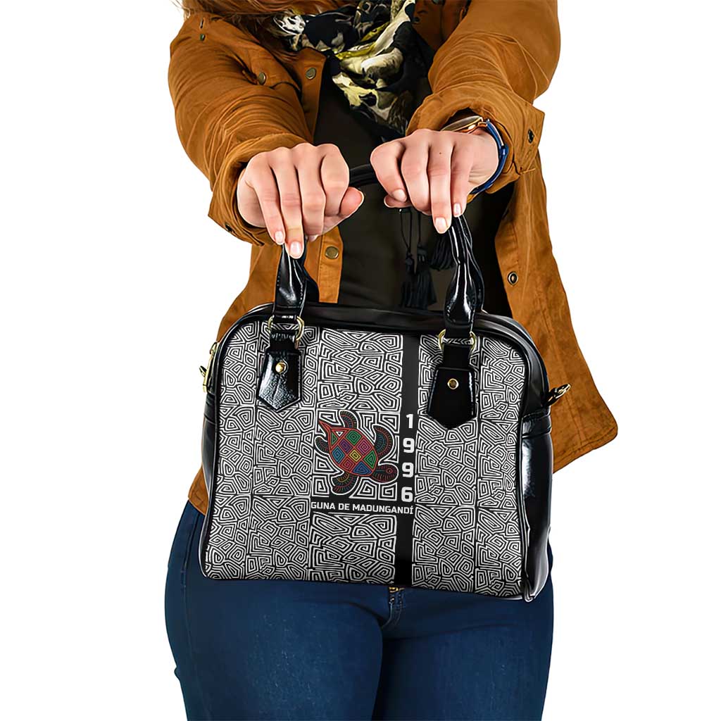 Indigenous Regions of Panama Guna de Madungandí Shoulder Handbag with Colorful Turtle and Black White Geometric Pattern - Wonder Print Shop