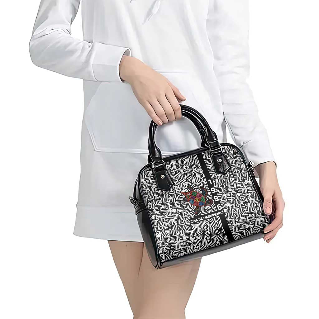 Indigenous Regions of Panama Guna de Madungandí Shoulder Handbag with Colorful Turtle and Black White Geometric Pattern - Wonder Print Shop
