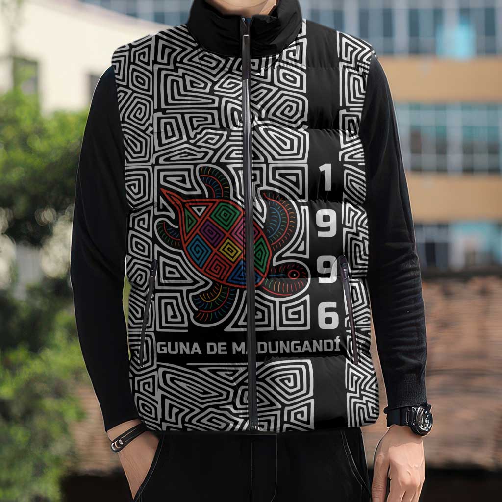 Indigenous Regions of Panama Guna de Madungandí Sleeveless Puffer Jacket with Colorful Turtle and Black White Geometric Pattern - Wonder Print Shop
