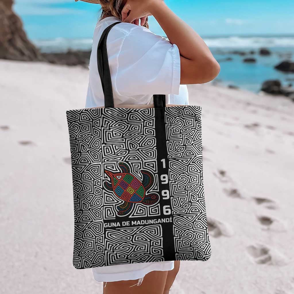 Indigenous Regions of Panama Guna de Madungandí Tote Bag with Colorful Turtle and Black White Geometric Pattern - Wonder Print Shop