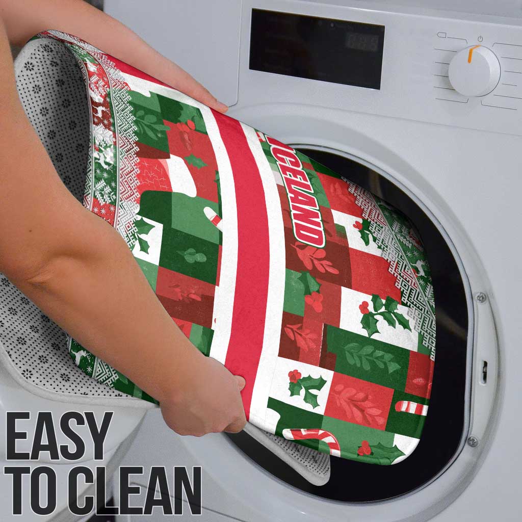 Iceland Christmas Bathroom Set with Green & Red Candy Cane Pattern Santa Claus and National Flag Motif - Wonder Print Shop