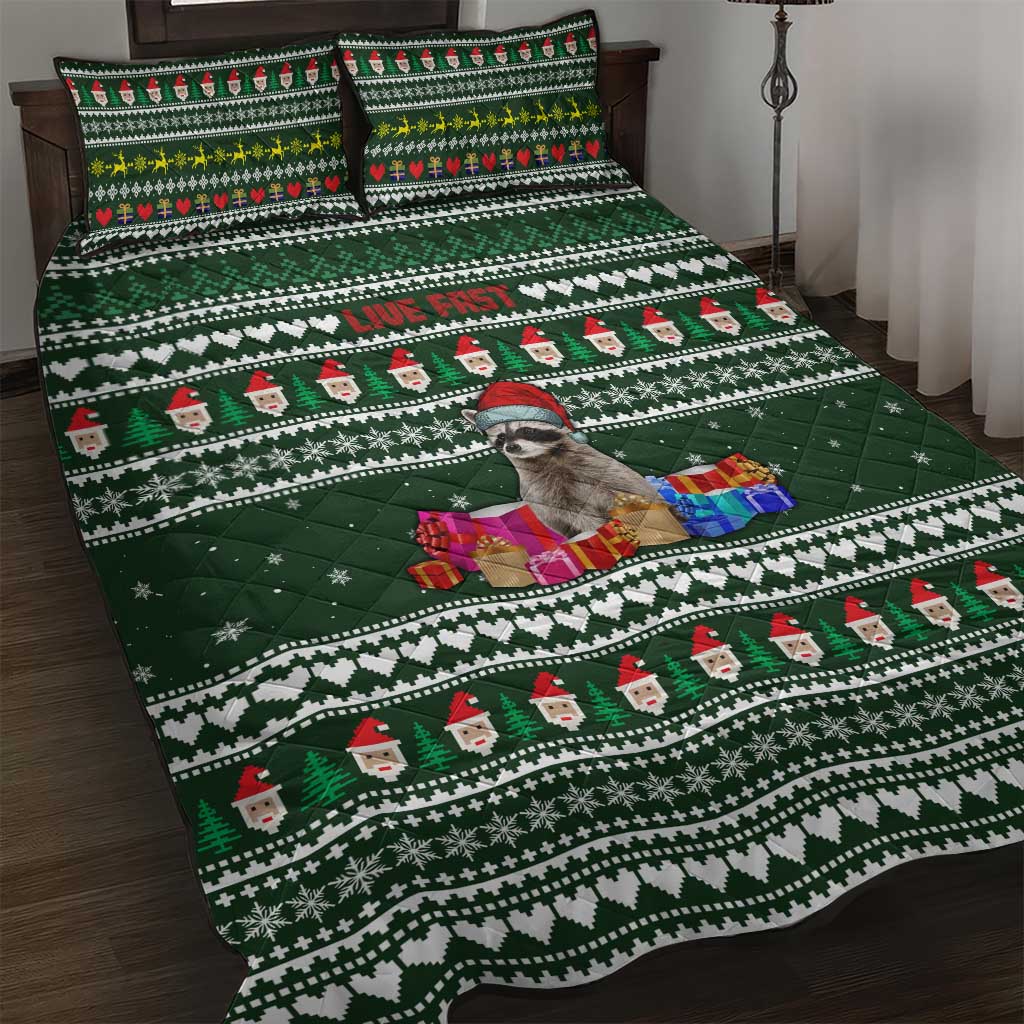 Sloth Christmas Quilt Bed Set with Santa Hat, Presents, and Festive Pattern - Wonder Print Shop
