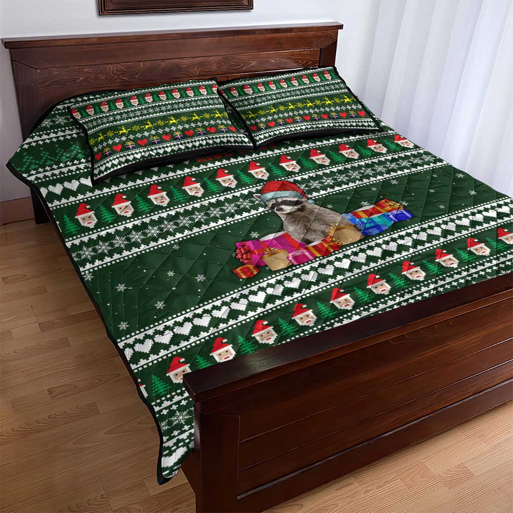 Sloth Christmas Quilt Bed Set with Santa Hat, Presents, and Festive Pattern - Wonder Print Shop