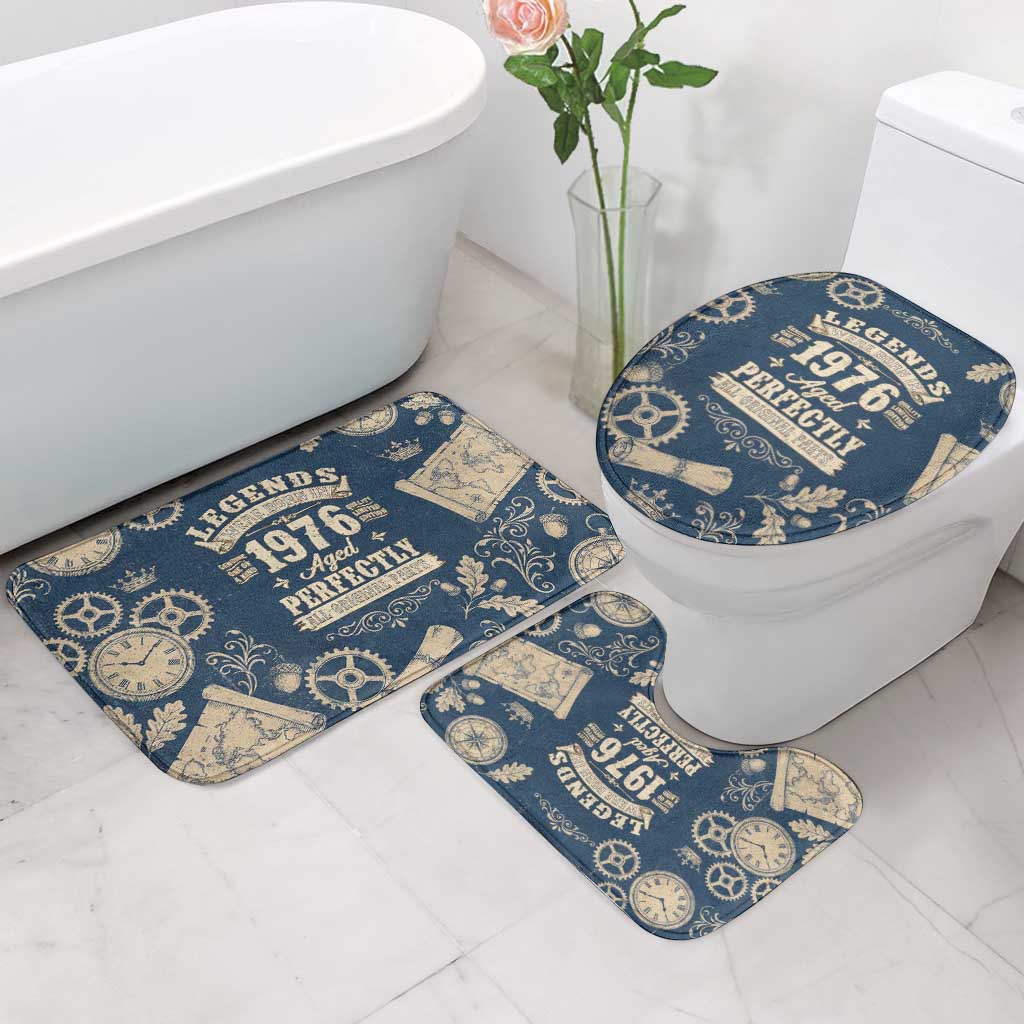 Legend 1976 Vintage Gears and Scrolls Design Bathroom Set with Crown Motif in Classic Blue and Beige Retro