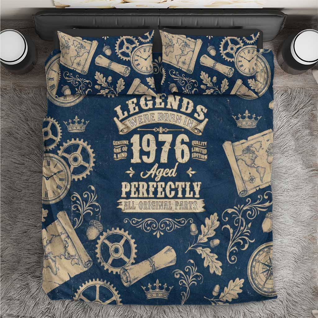 Legend 1976 Vintage Gears and Scrolls Design Bedding Set with Crown Motif in Classic Blue and Beige Retro