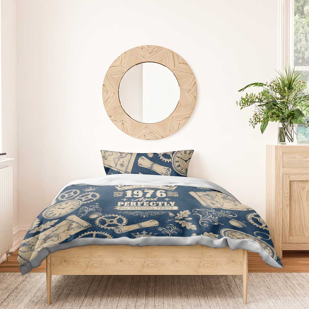 Legend 1976 Vintage Gears and Scrolls Design Bedding Set with Crown Motif in Classic Blue and Beige Retro