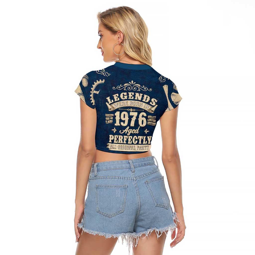 Legend 1976 Vintage Gears and Scrolls Design Raglan Cropped T Shirt with Crown Motif in Classic Blue and Beige Retro