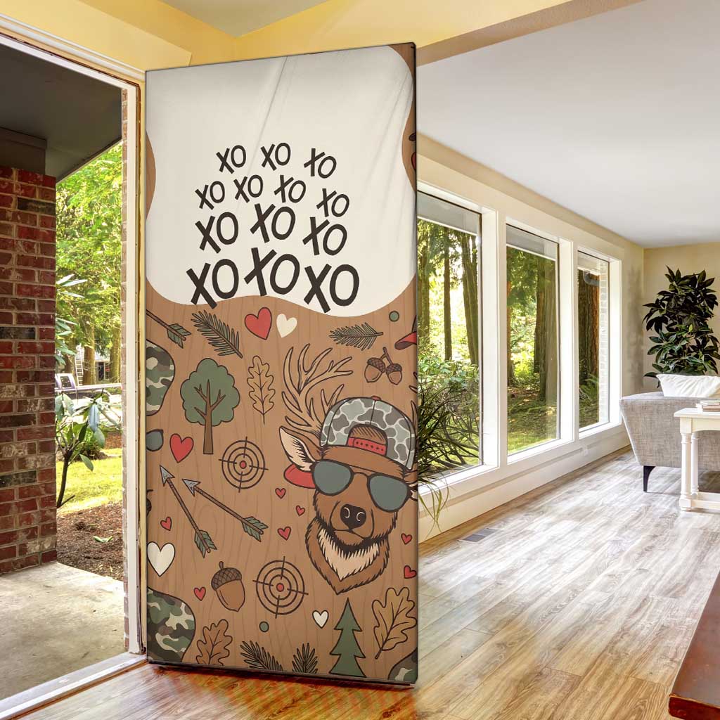 Valentine Buck Door Cover with Camo Cap and XOXO Pattern Retro Hunting