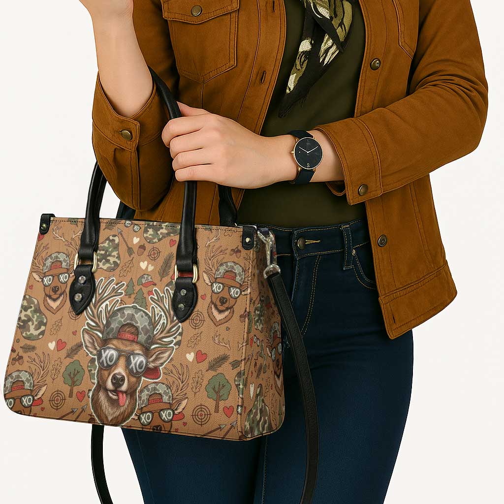 Valentine Buck Leather Bag with Camo Cap and XOXO Pattern Retro Hunting