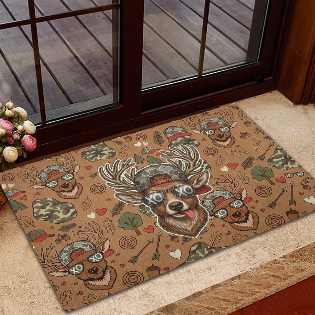 Valentine Buck Rubber Doormat with Camo Cap and XOXO Pattern Retro Hunting