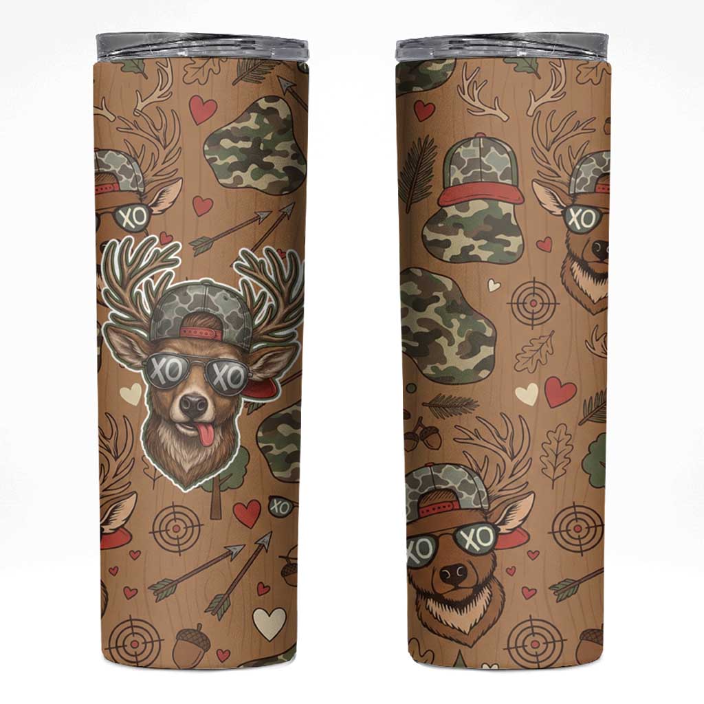 Valentine Buck Skinny Tumbler with Camo Cap and XOXO Pattern Retro Hunting