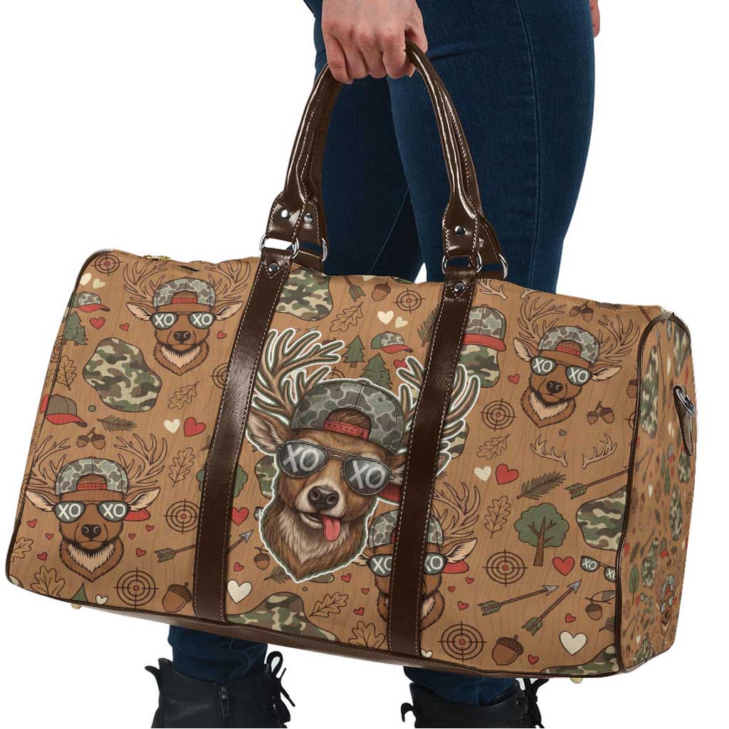 Valentine Buck Travel Bag with Camo Cap and XOXO Pattern Retro Hunting