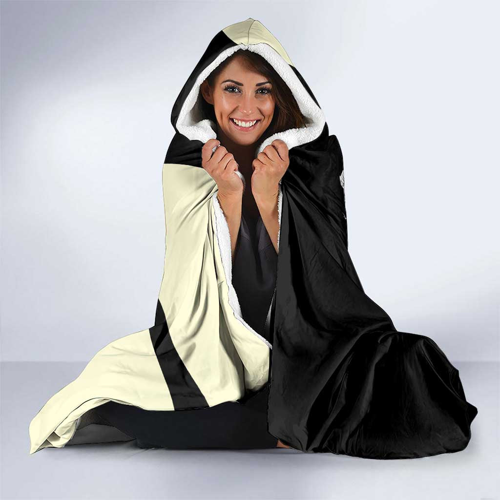 Catfish Fishing Customize Name Hooded Blanket Splash Effect and Black Cream Split Design - Wonder Print Shop