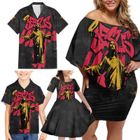Jesus Graffiti Design Family Matching Off Shoulder Short Dress and Hawaiian Shirt Crowned Portrait and Urban Street Art Style in Red Yellow Black Theme - Wonder Print Shop
