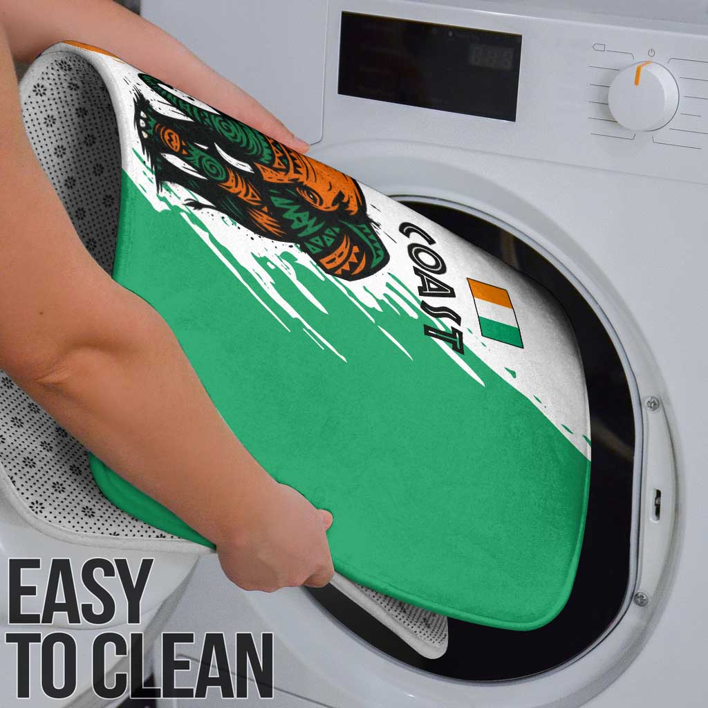 Ivory Coast Bathroom Set with Tribal Elephant and Paint Splash Design - Wonder Print Shop