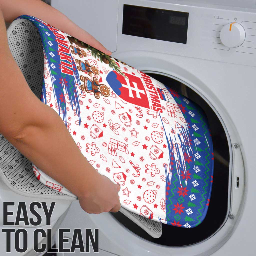 Slovakia Christmas Bathroom Set with Bear Holding Tree Gingerbread Cookies and Red Blue Snowflake Pattern Design - Wonder Print Shop