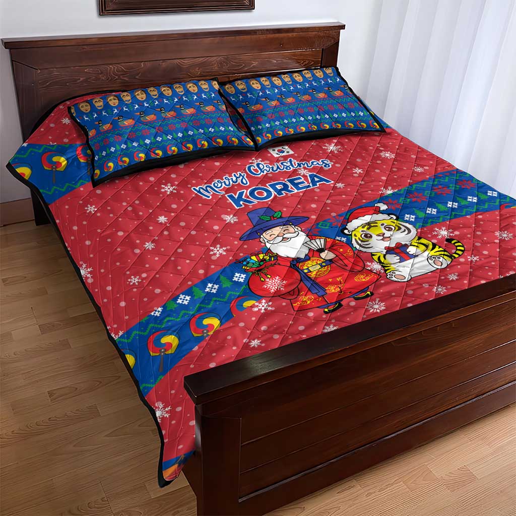 Korea Christmas Quilt Bed Set with Santa in Hanbok Tiger Character and Traditional Mask Pattern Design - Wonder Print Shop