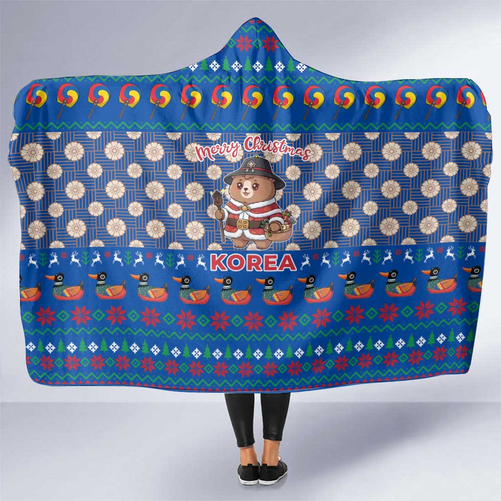 Korea Christmas Hooded Blanket with Bear in Hanbok National Emblem and Traditional Boat Pattern Design - Wonder Print Shop