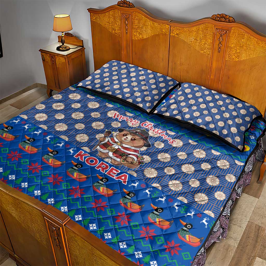 Korea Christmas Quilt Bed Set with Bear in Hanbok National Emblem and Traditional Boat Pattern Design - Wonder Print Shop