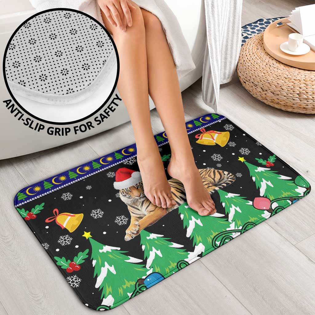 Malaysia Christmas Bathroom Set with Tiger Santa Hat Snowflakes and Holiday Tree Pattern - Wonder Print Shop