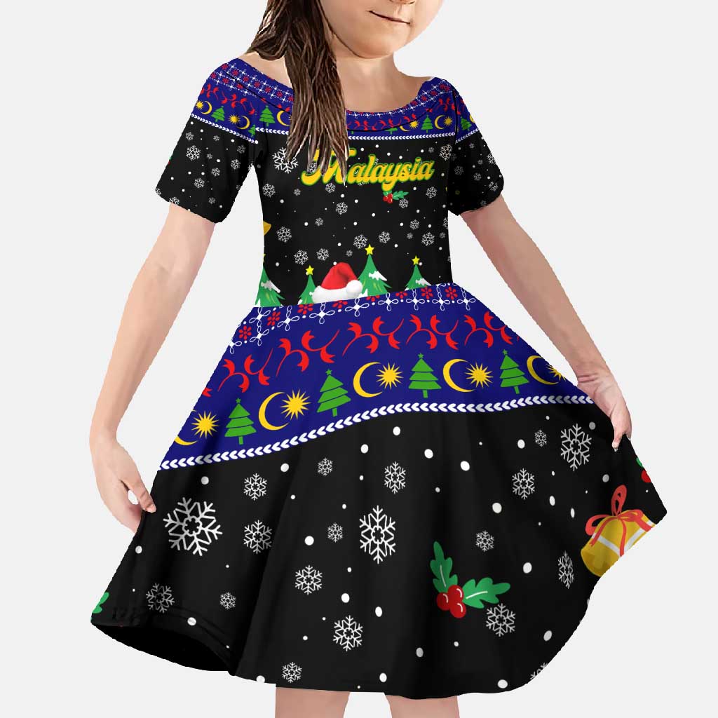 Malaysia Christmas Family Matching Off Shoulder Maxi Dress and Hawaiian Shirt with Tiger Santa Hat Snowflakes and Holiday Tree Pattern - Wonder Print Shop