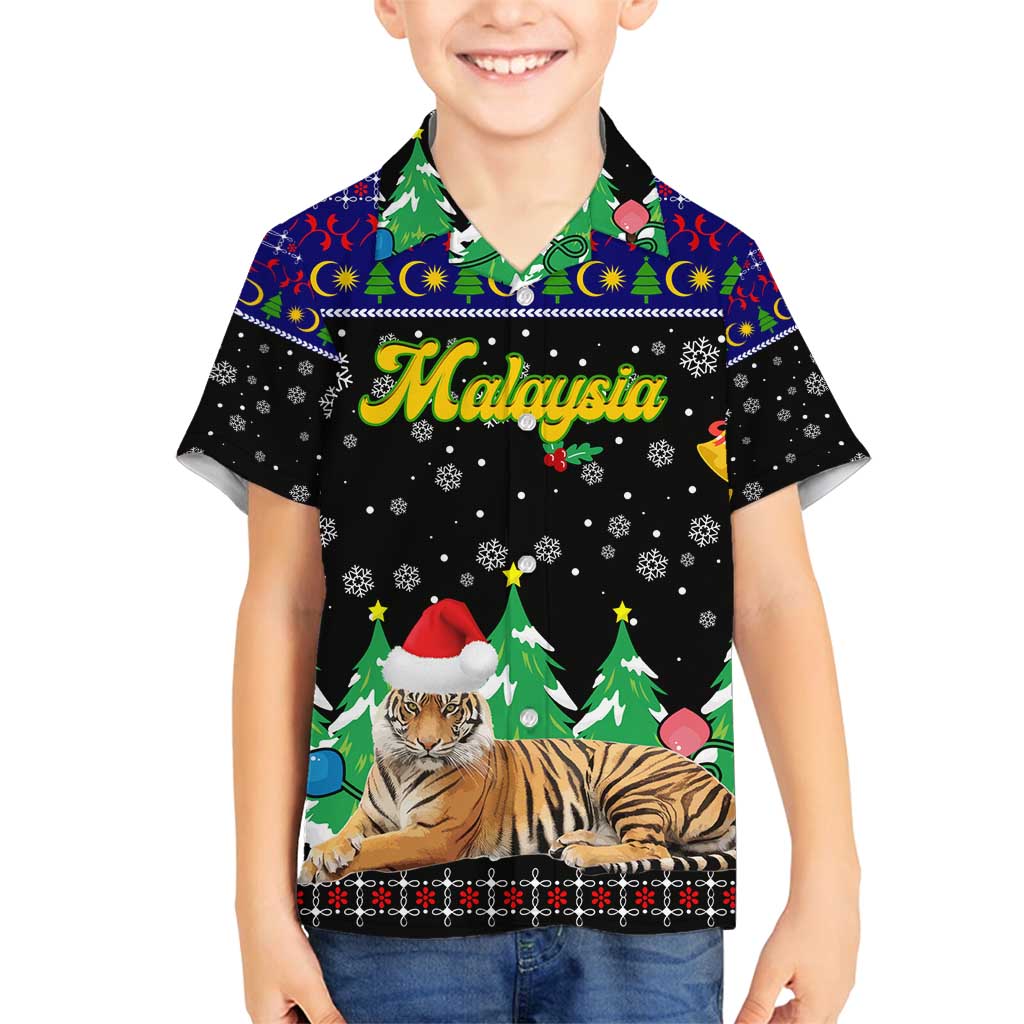Malaysia Christmas Family Matching Off Shoulder Short Dress and Hawaiian Shirt with Tiger Santa Hat Snowflakes and Holiday Tree Pattern - Wonder Print Shop