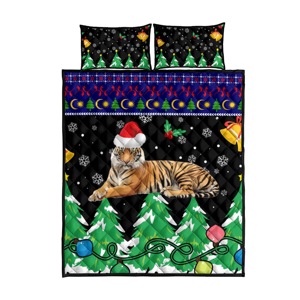 Malaysia Christmas Quilt Bed Set with Tiger Santa Hat Snowflakes and Holiday Tree Pattern - Wonder Print Shop