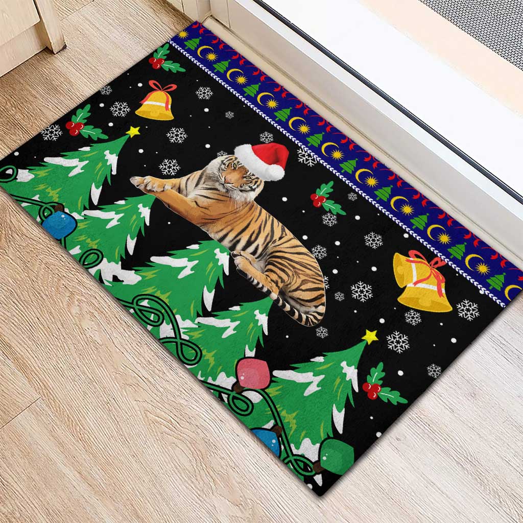 Malaysia Christmas Rubber Doormat with Tiger Santa Hat Snowflakes and Holiday Tree Pattern - Wonder Print Shop