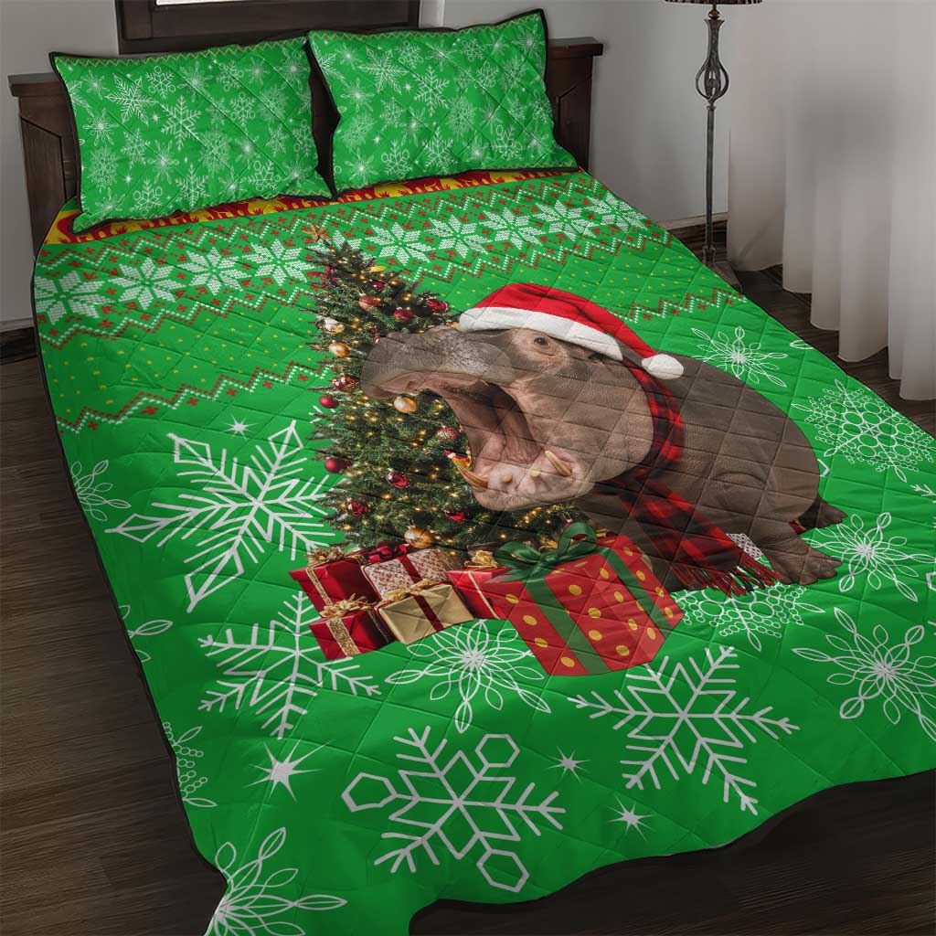 Mali Christmas Quilt Bed Set with Hippo Santa Hat Snowflakes and Holiday Gift - Wonder Print Shop