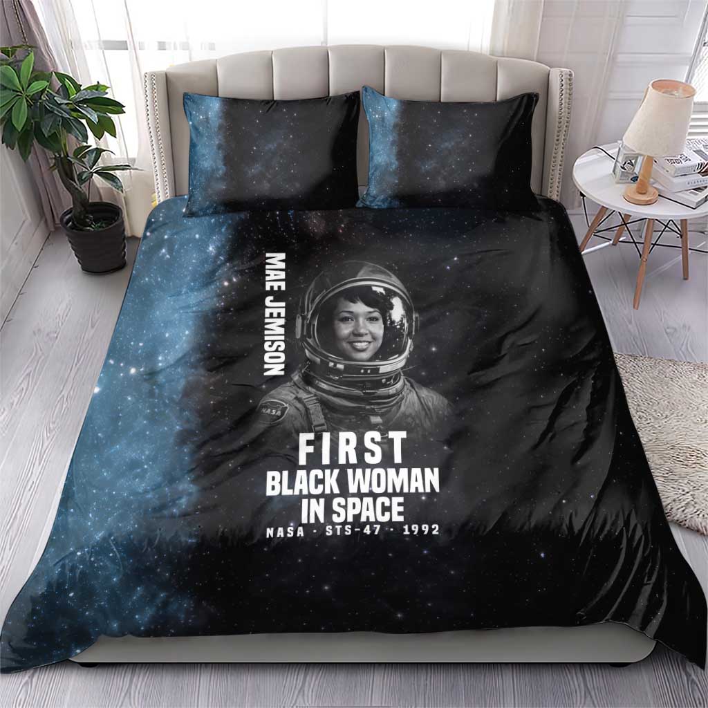 Mae Jemison Bedding Set with NASA Spacesuit Portrait, First Black Woman - Wonder Print Shop