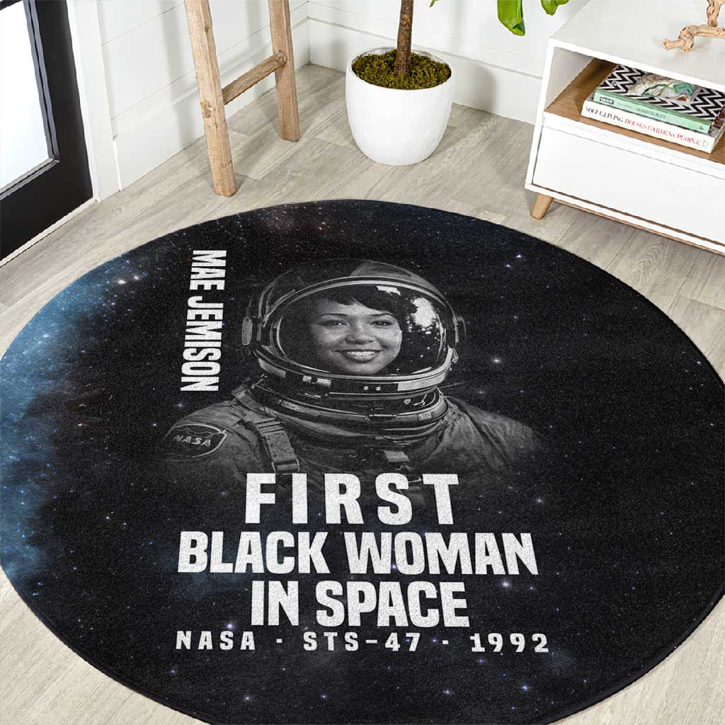 Mae Jemison Round Carpet with NASA Spacesuit Portrait, First Black Woman - Wonder Print Shop
