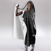 Chimamanda Ngozi Adichie Hooded Blanket with Expressive Speaking Portrait, Stories Shape Reality - Wonder Print Shop