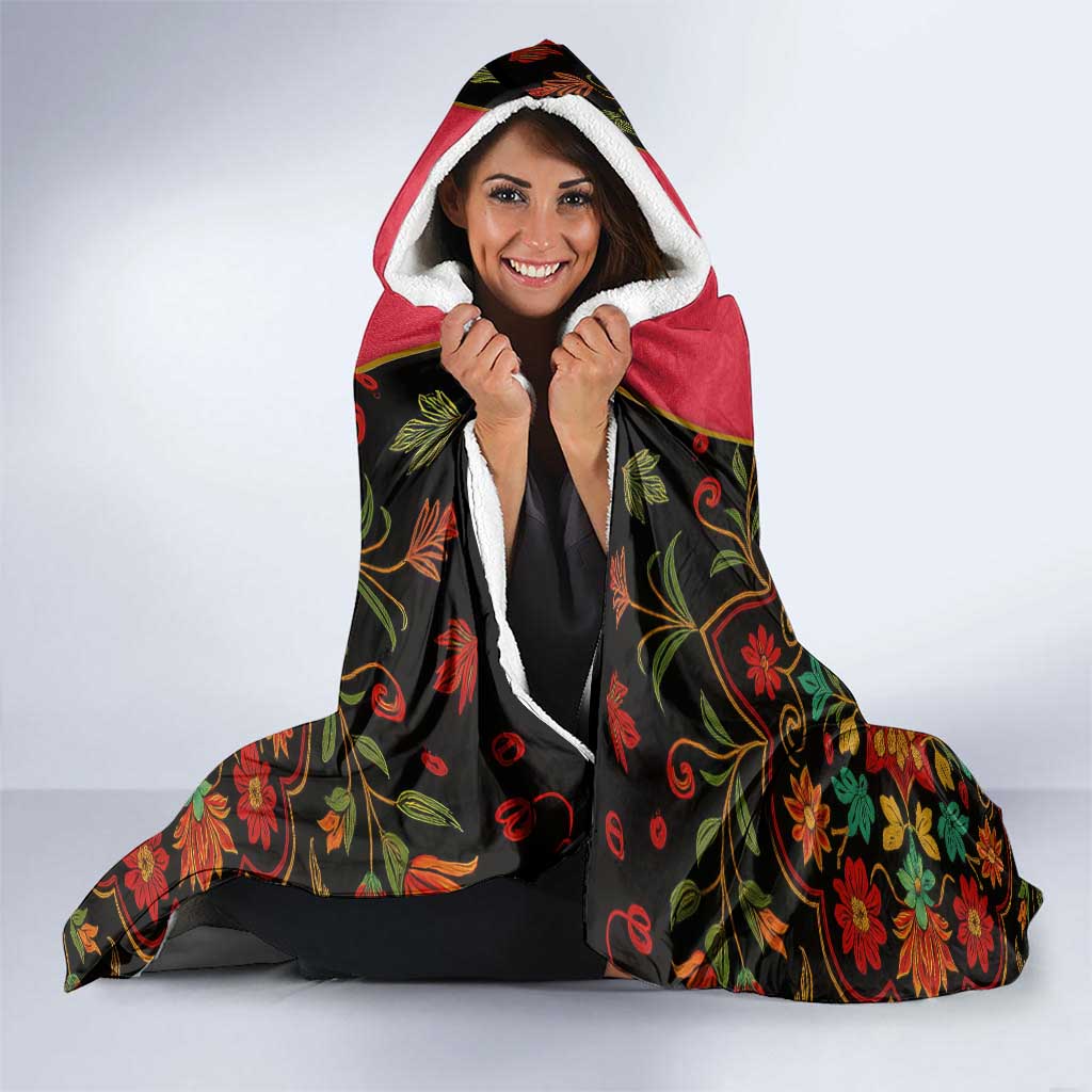 Azerbaijan Folk Floral Hooded Blanket with Traditional Carpet-Inspired Pattern