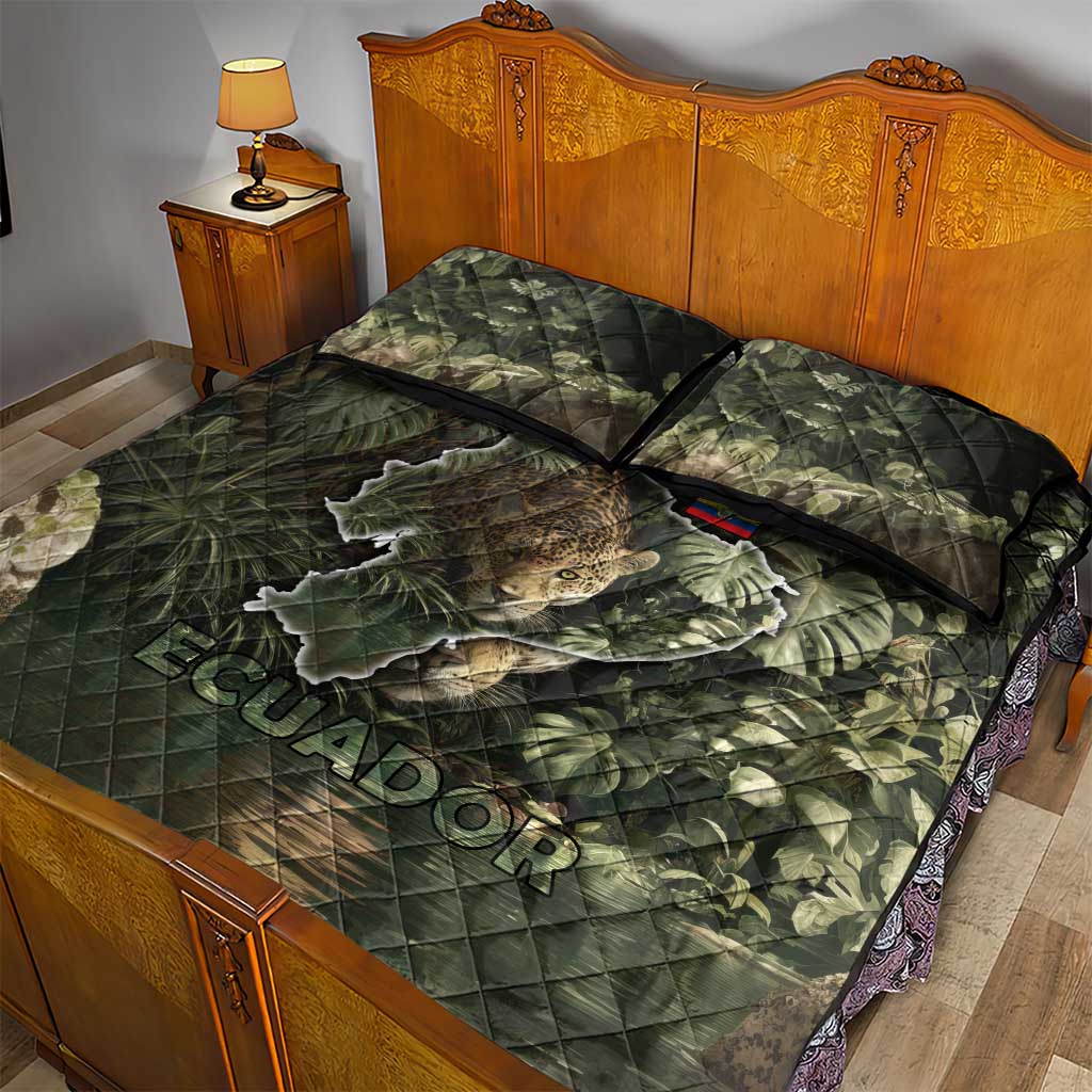 Ecuador Quilt Bed Set with Jaguar Rainforest Map Design - Wonder Print Shop