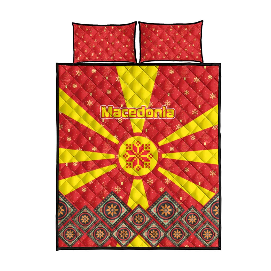 Macedonia Christmas Quilt Bed Set with Yellow Sun, Santa, and Festive Tree Motif - Wonder Print Shop