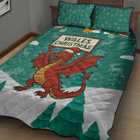Wales Christmas Quilt Bed Set with Red Dragon Santa Sleigh and Festive Green Snowflake - Wonder Print Shop