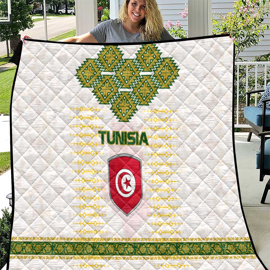 Tunisia Flag Traditional Tribal Pattern Green and White Pullover Quilt with National Crest and Emblem