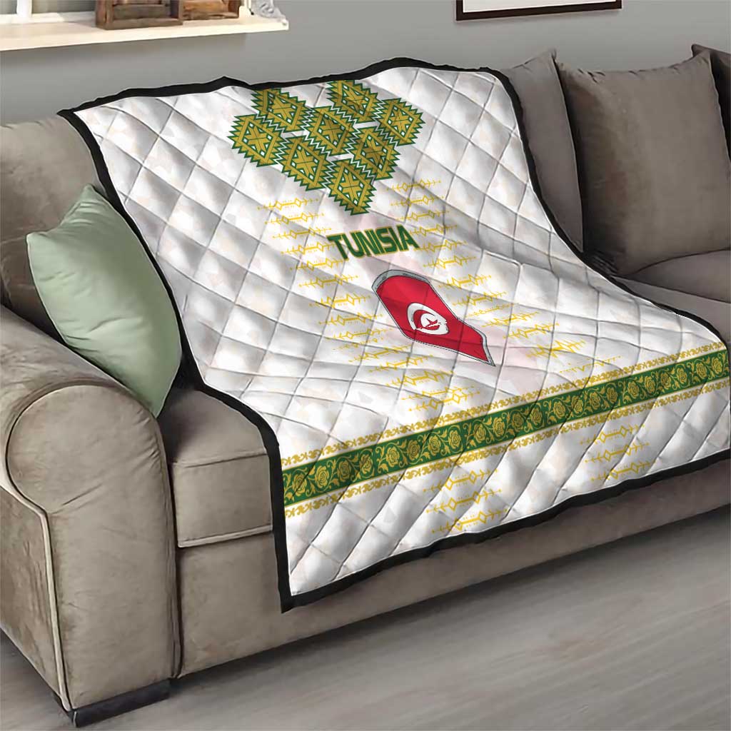 Tunisia Flag Traditional Tribal Pattern Green and White Pullover Quilt with National Crest and Emblem