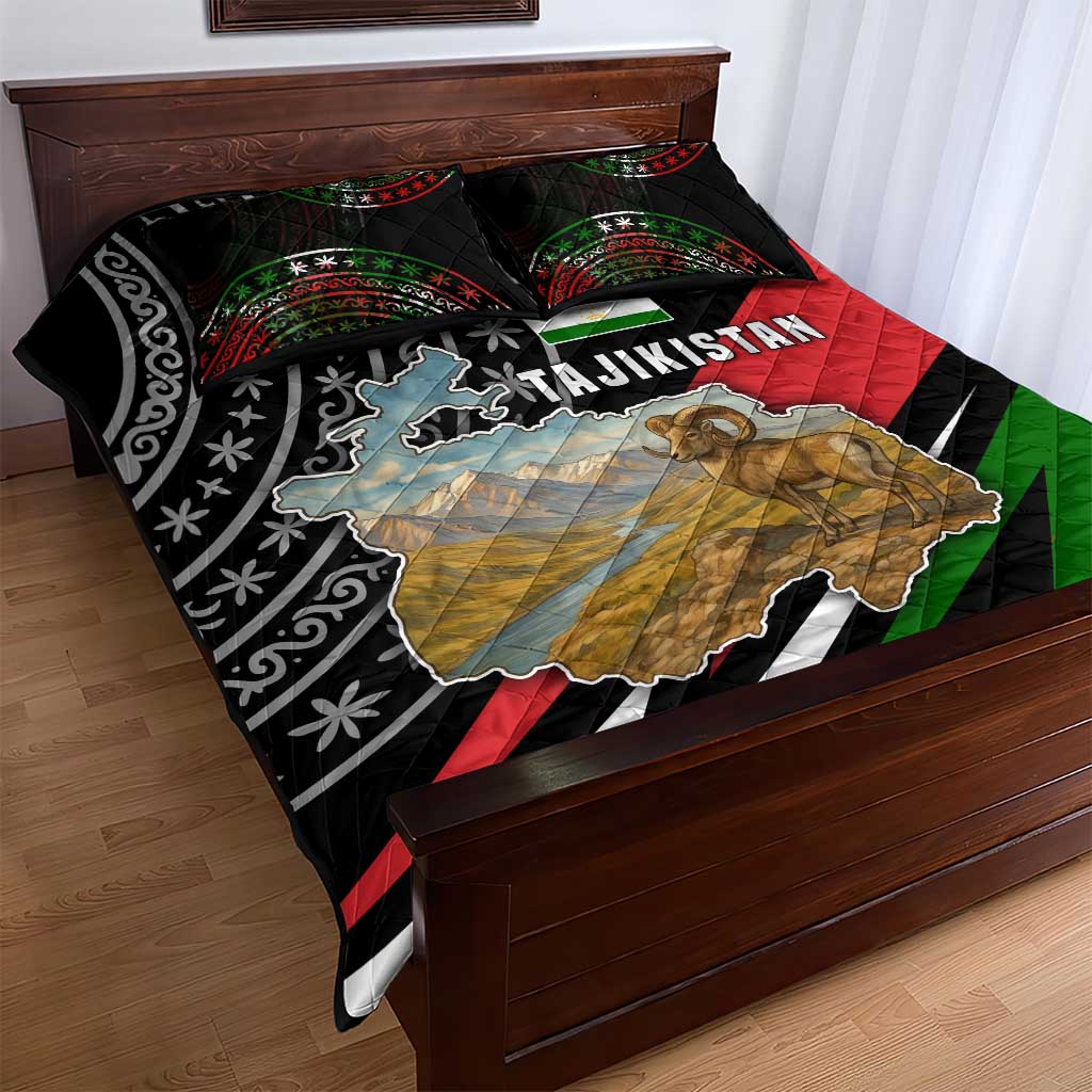 Tajikistan Marco Polo Sheep Quilt Bed Set with Black Red Green Tribal Flag Pattern